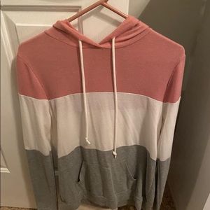 Cute for a casual look. Has been worn a couple times and is a size small.